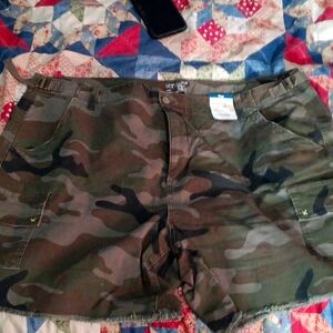 Women's plus size camo shorts